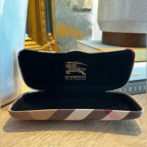 Burberry Classic Nova Check Plaid Hard Clamshell Glasses Case. Authentic! EUC